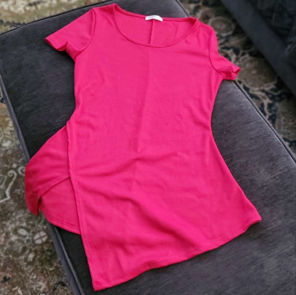 Short sleeve asymmetrical top
